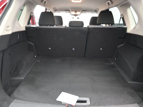 Certified 2023 Nissan Rogue SV image 17