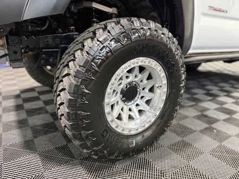 Used 2010 Toyota Tacoma 4x4 Double Cab image 8