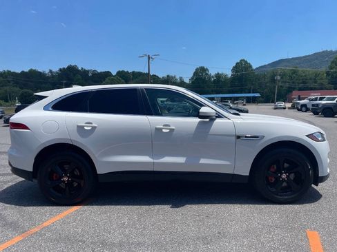 Used 2019 Jaguar F-PACE AWD/4WD image 7