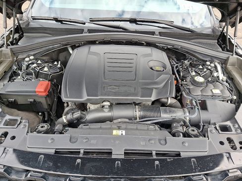 Used 2023 Land Rover Range Rover Velar R-Dynamic S image 24