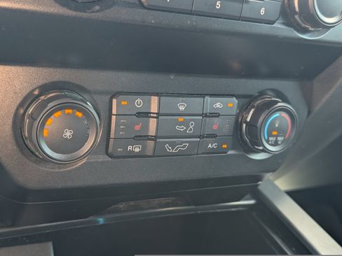 Used 2019 Ford F150 Raptor w/ Equipment Group 801A Mid AWD/4WD image 16