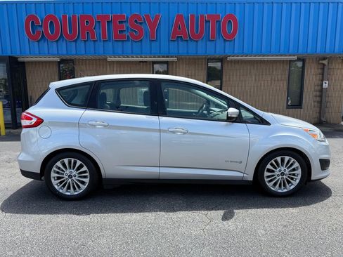 Used 2017 Ford C-MAX SE FWD image 10