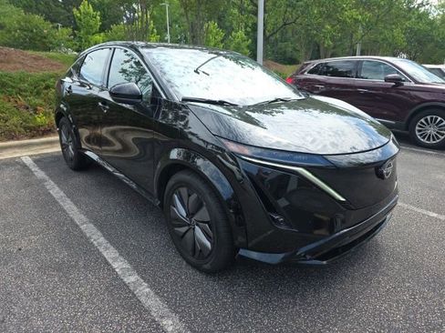 Certified 2024 Nissan Ariya FWD image 3