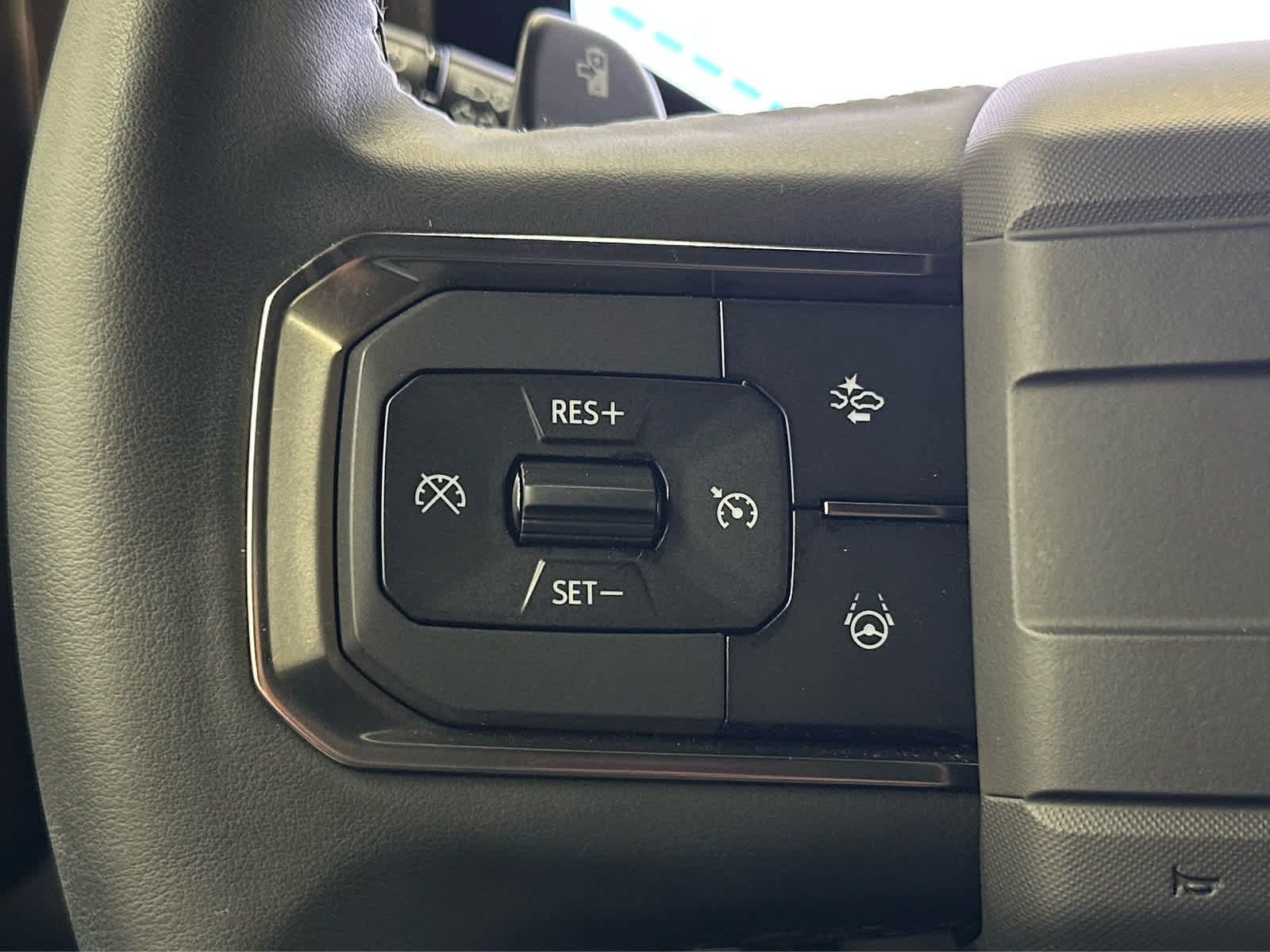 Used 2024 GMC Hummer EV 3X AWD/4WD image 25
