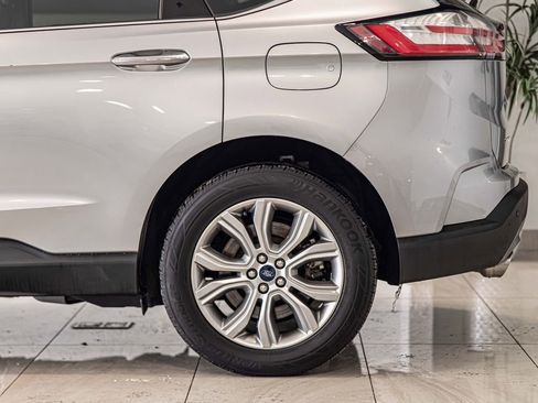 Used 2022 Ford Edge Titanium w/ Equipment Group 301A image 7