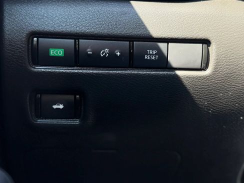 Used 2020 Nissan Sentra S FWD image 27