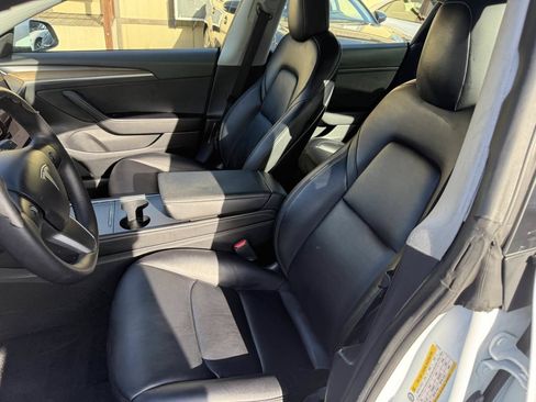 Used 2022 Tesla Model 3 RWD image 9
