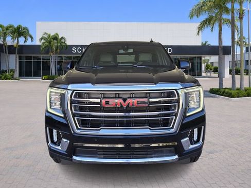 Used 2021 GMC Yukon SLT w/ SLT Premium Package RWD image 2