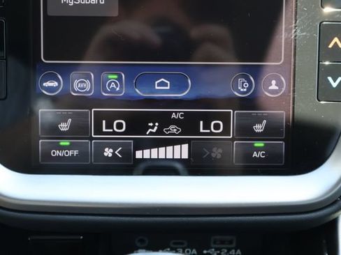 Certified 2025 Subaru Outback Premium AWD/4WD image 13