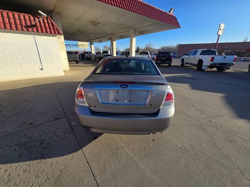 Used 2009 Ford Fusion SEL image 3