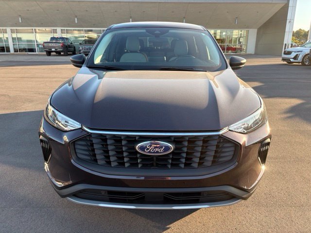 Certified 2023 Ford Escape Active AWD/4WD image 9