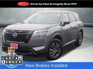 Used 2024 Nissan Pathfinder SV w/ Black Appearance Package AWD/4WD 360° Tour