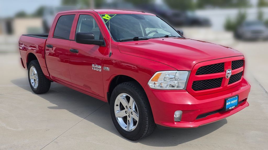 Used 2017 RAM 1500 Express AWD/4WD image 8