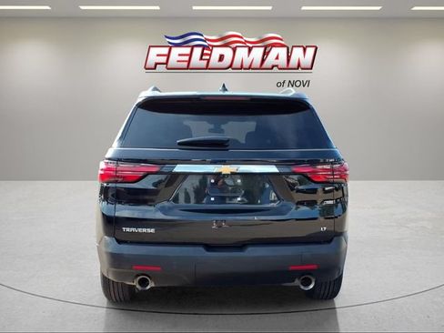 Used 2023 Chevrolet Traverse LT FWD image 4