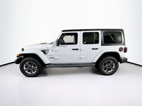 Used 2019 Jeep Wrangler Unlimited Sahara image 8