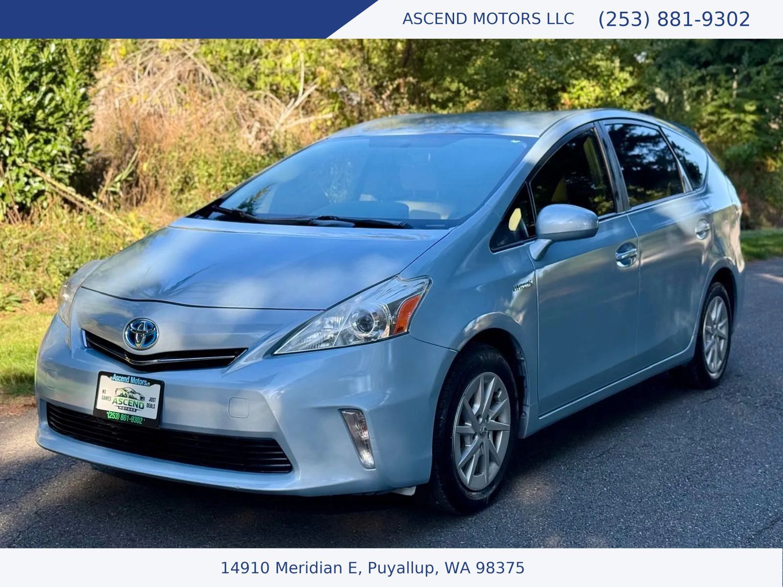 Used 2012 Toyota Prius V Three FWD image 1
