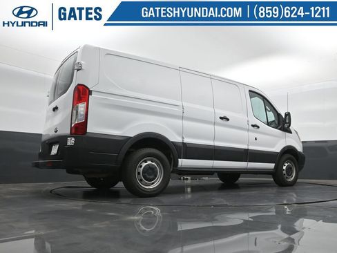 Used 2017 Ford Transit 150 130 Low Roof RWD image 34