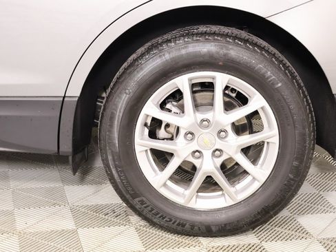Used 2024 Chevrolet Equinox LT image 18