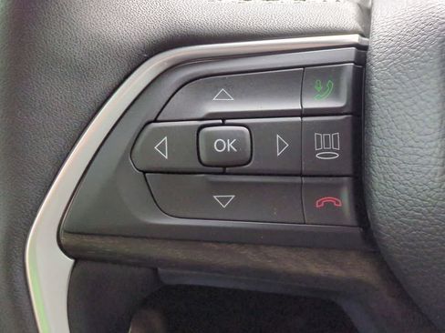 New 2026 Jeep Grand Cherokee Altitude AWD/4WD image 25