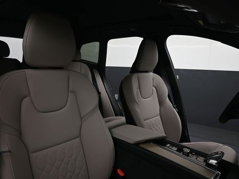 New 2026 Volvo XC60 B5 Plus w/ Protection Package Premier image 13