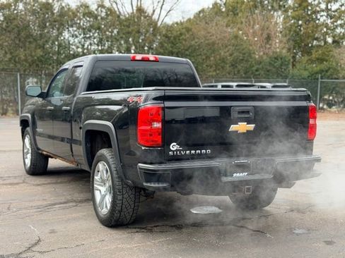 Used 2017 Chevrolet Silverado 1500 Custom w/ Custom Convenience Package image 5