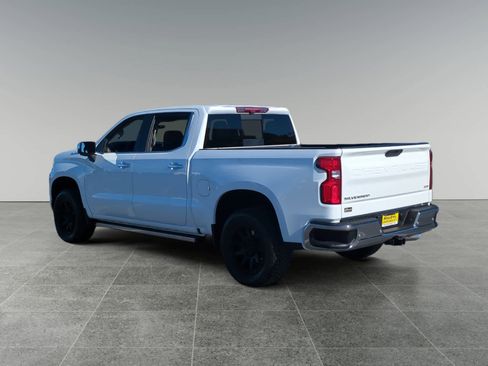 Used 2021 Chevrolet Silverado 1500 LTZ w/ LTZ Premium Package image 3