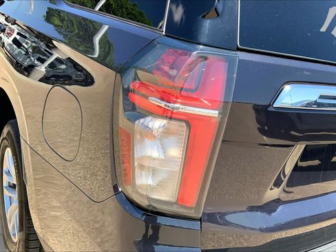 Used 2024 Chevrolet Tahoe LT AWD/4WD image 32