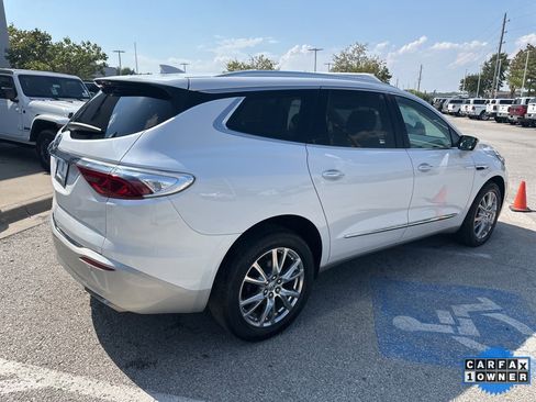 Used 2024 Buick Enclave Essence w/ Experience Buick Package image 33