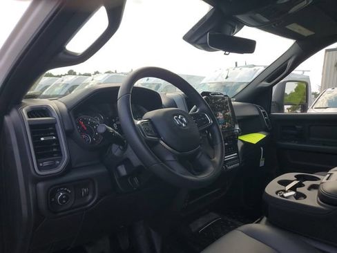 New 2026 RAM 5500 Tradesman AWD/4WD image 20