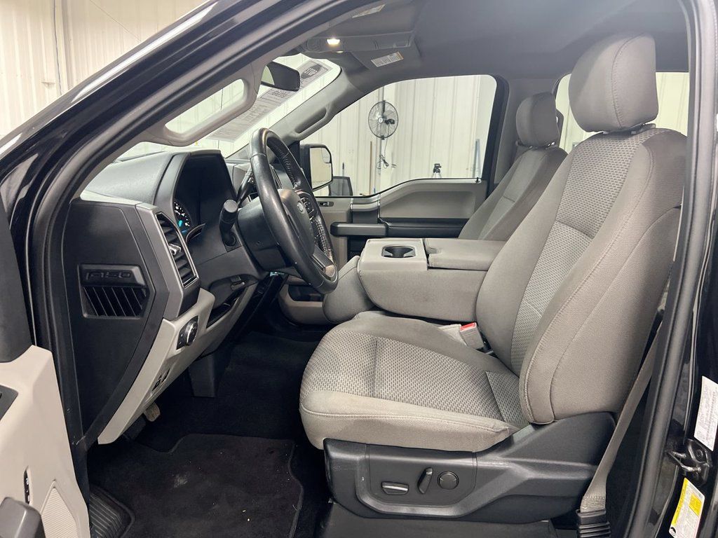 Used 2020 Ford F150 XLT w/ Equipment Group 302A Luxury AWD/4WD image 19
