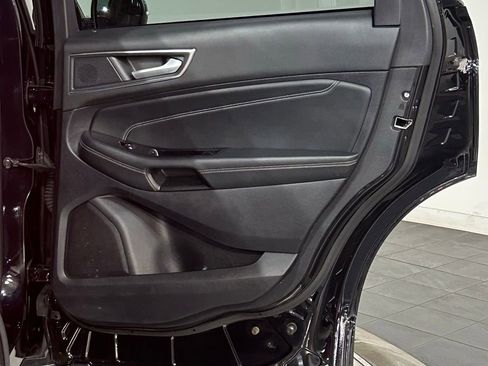 Used 2019 Ford Edge Titanium AWD/4WD image 55