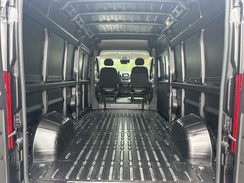 Used 2026 RAM ProMaster 2500 FWD image 20