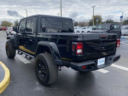 Used 2022 Jeep Gladiator Willys image 6