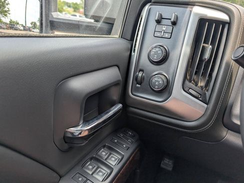 Used 2015 GMC Sierra 1500 SLE w/ SLE Value Package AWD/4WD image 23