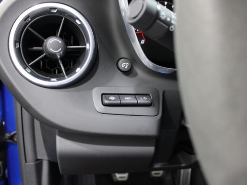 Used 2017 Chevrolet Camaro ZL1 RWD image 10