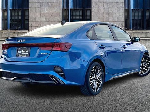 Used 2022 Kia Forte GT-Line w/ GT-Line Premium Package image 11