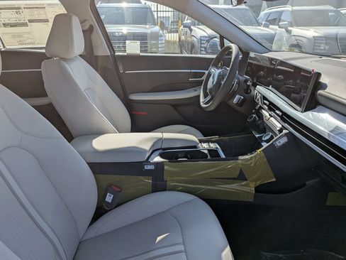 New 2026 Hyundai Sonata SEL FWD image 31