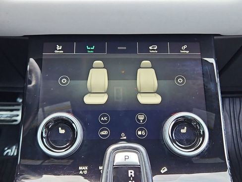 Used 2020 Land Rover Range Rover Evoque First Edition image 18