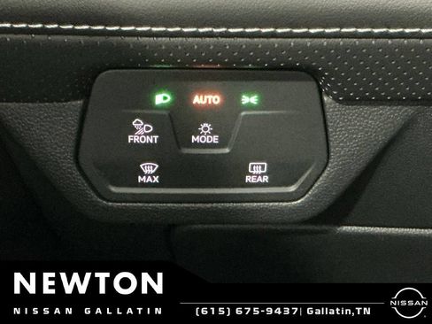 Used 2025 Volkswagen Atlas SE FWD image 55