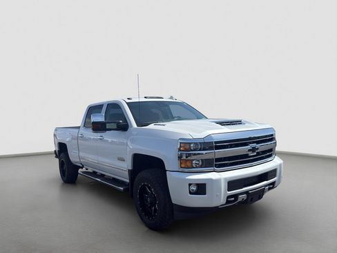 Used 2019 Chevrolet Silverado 3500 High Country w/ Duramax Plus Package AWD/4WD image 8