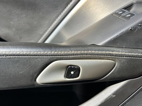 Used 2014 Chevrolet Corvette Z51 w/ 3LT Preferred Equipment Group image 52