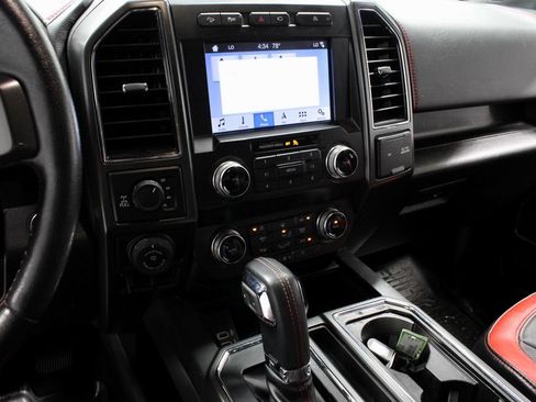 Certified 2019 Ford F150 Lariat w/ Equipment Group 502A Luxury AWD/4WD image 27