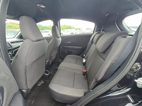 Used 2019 Honda HR-V Sport image 9