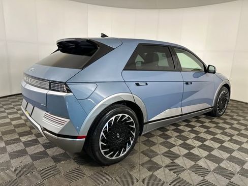 Used 2023 Hyundai Ioniq 5 Limited image 3