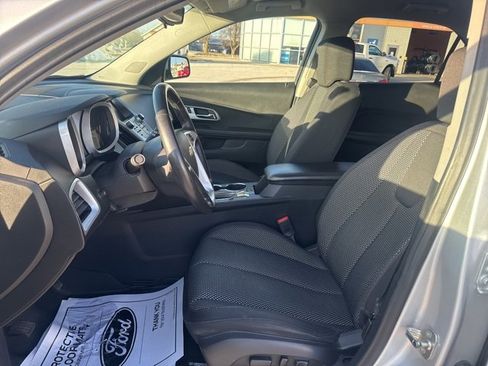 Used 2016 Chevrolet Equinox LT w/ Convenience Package image 9