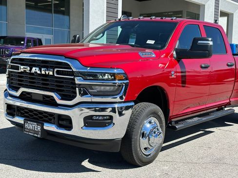 New 2026 RAM 3500 Tradesman AWD/4WD image 3