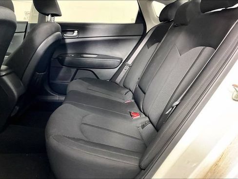 Used 2016 Kia Optima LX FWD image 2
