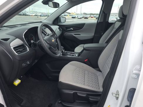 Used 2024 Chevrolet Equinox LS image 10