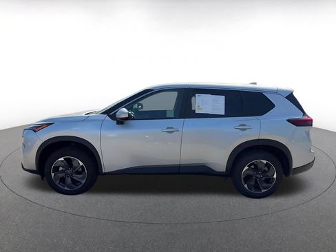 Used 2025 Nissan Rogue SV FWD image 7