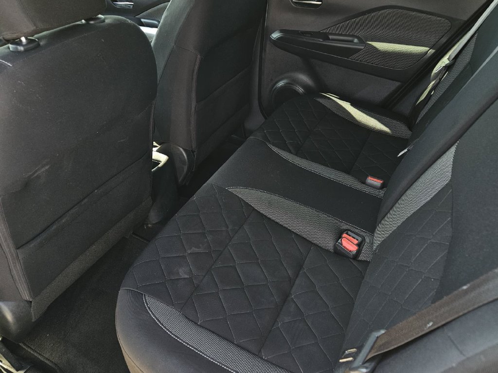 Certified 2019 Nissan Kicks SV FWD image 11